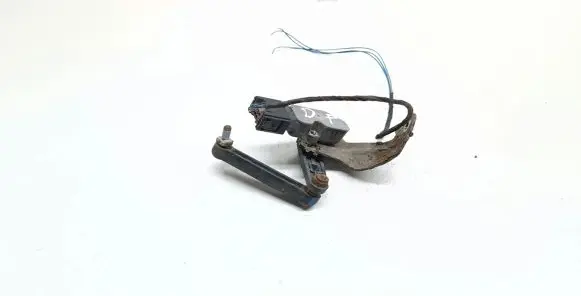 BMW X5 F15 Headlight/headlamp level sensor 6870200