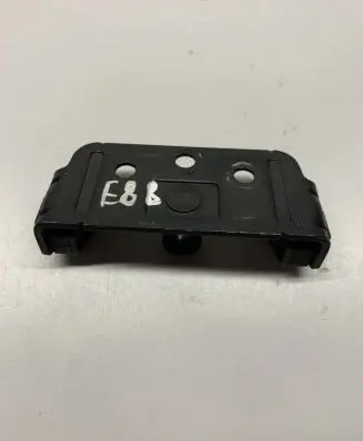 BMW 1 E82 E88 Rear door lock loop/hook striker 7078167