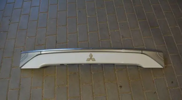 Mitsubishi Outlander Tailgate trim 5817A196ZZ