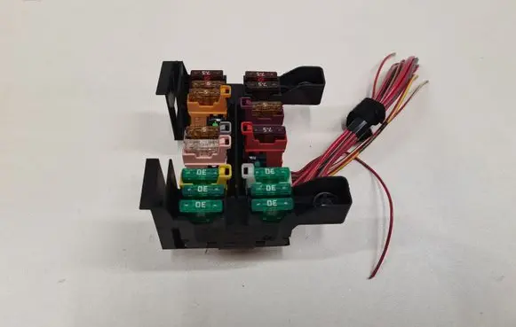 Mercedes-Benz E W211 Fuse module 2115450301 13943311
