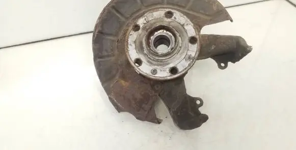 Skoda Octavia Mk2 (1Z) Front wheel hub spindle knuckle