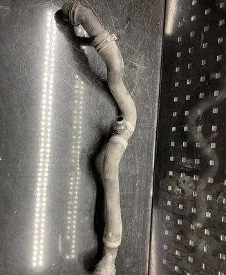Audi A5 Engine coolant pipe/hose 8W0122293AB 8W0122293H