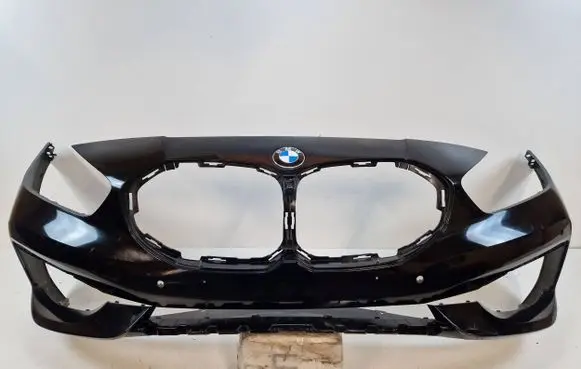 BMW 1 F40 Front bumper 7459708
