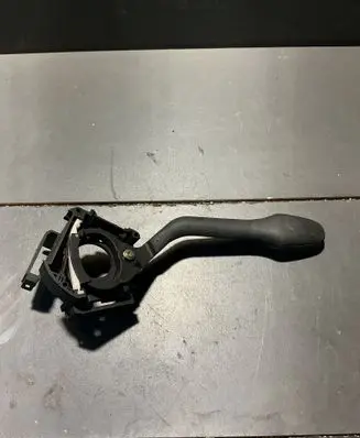 Volkswagen Golf III Wiper switch 