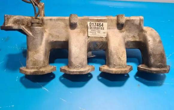 Ford Maverick Intake manifold
