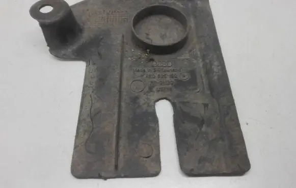 Audi A8 S8 D3 4E Other under body part 4E0825192
