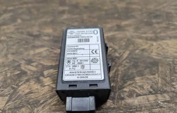 Nissan X-Trail T30 Keyless (KESSY) go control unit/module 285963Y500