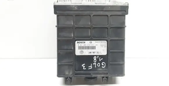 Volkswagen Golf III Engine control unit/module 1H0907311L 0261203318319 26SA2758
