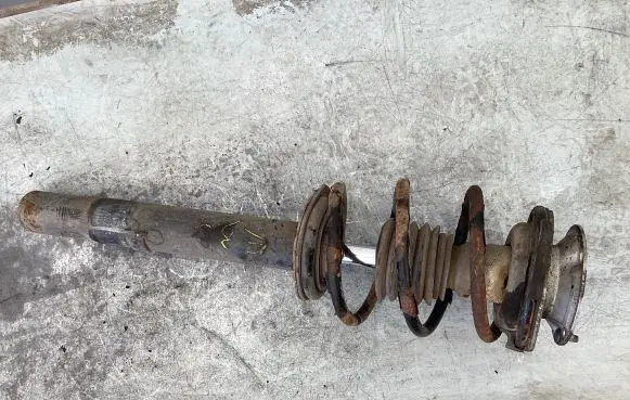 BMW 5 E39 Front shock absorber with coil spring