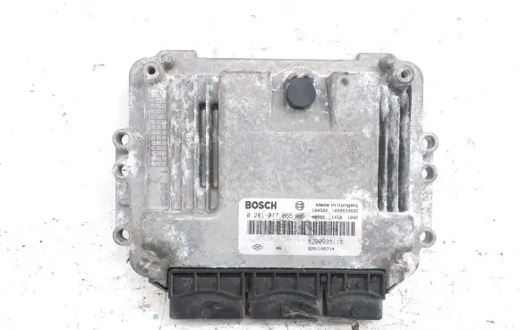 Renault Trafic II (X83) Engine control unit/module 8200935115 0281017065