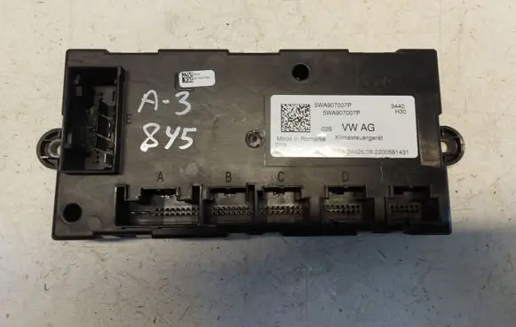 Audi A3 8Y Air conditioner control unit module 5WA907007P