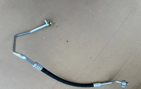 Audi Q3 F3 Air conditioning (A/C) pipe/hose 5QF816721J