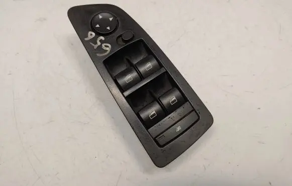 BMW 1 E81 E87 Electric window control switch 6952036 61316952036 61319216555