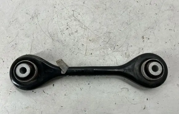 Rear control arm