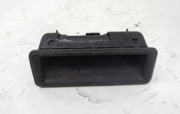 BMW 1 E82 E88 Tailgate/trunk/boot exterior handle 7118158