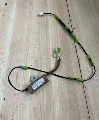 Lexus RX 330 - 350 - 400H Aerial antenna amplifier 8630048190