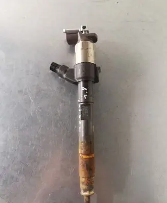 Mitsubishi ASX Fuel injector 1465A323