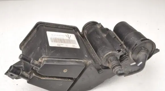 Maserati Levante Air filter 6700332870