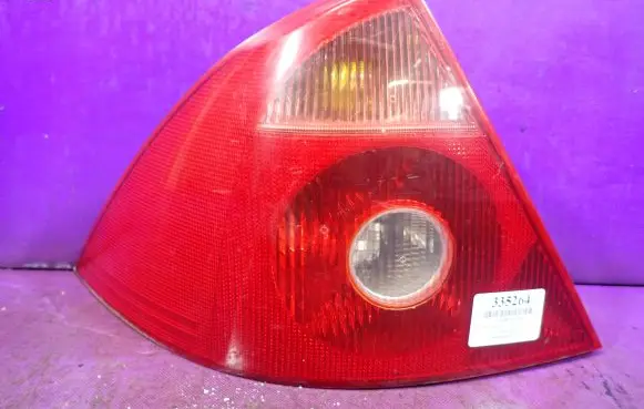 Ford Mondeo Mk III Rear/tail lights 1S71-13405-A