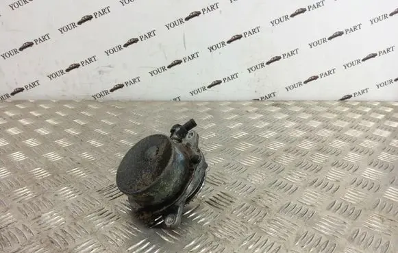BMW 5 E60 E61 Vacuum pump 7795142