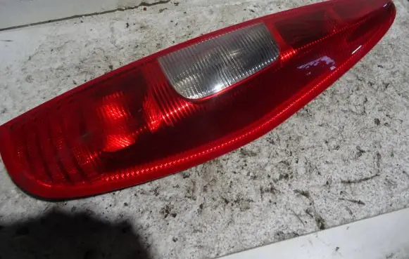 Mitsubishi Colt Rear/tail lights MR957374 27950204 03092005