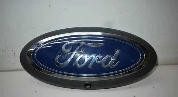 Manufacturer badge logo/emblem