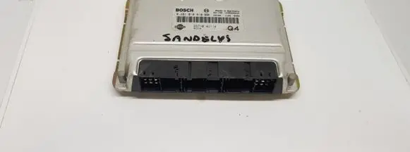 Nissan Almera Tino Engine control unit/module 0281010810 237104U114