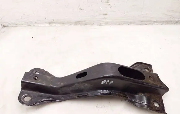 Toyota Hilux VIII Other front suspension part