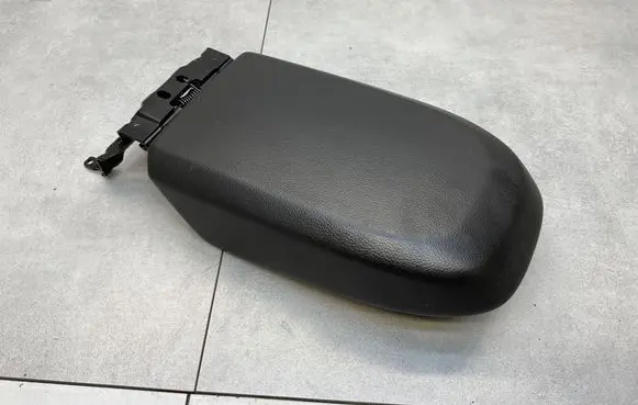 Ford Kuga II Armrest 