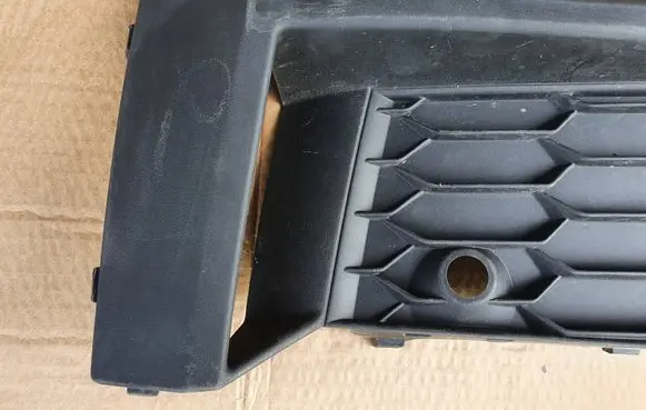 Skoda Kodiaq Front bumper lower grill 565807368C
