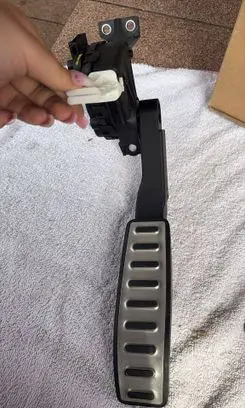 Audi Q7 4L Accelerator throttle pedal 7L0723507D