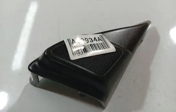 Volvo S40 Side speaker trim/cover 8679629