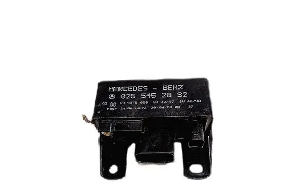 Mercedes-Benz Vaneo W414 Glow plug pre-heat relay 0255452832