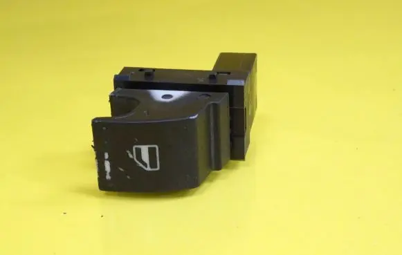 Volkswagen Touareg I Electric window control switch 7L6959855A