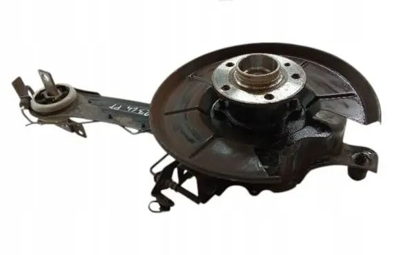 Front wheel hub spindle knuckle