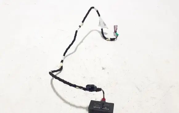 Renault Megane E-Tech Aerial GPS antenna 282122683R