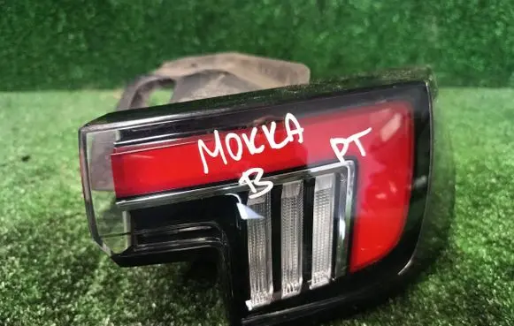 Opel Mokka B Rear/tail lights 9833721980
