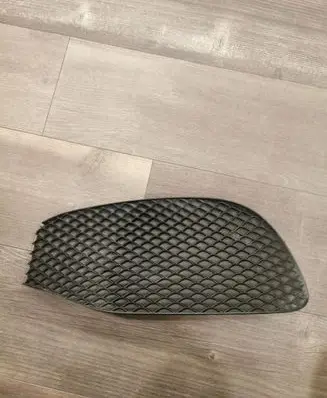 Mercedes-Benz E W213 Front bumper lower grill A2138850922