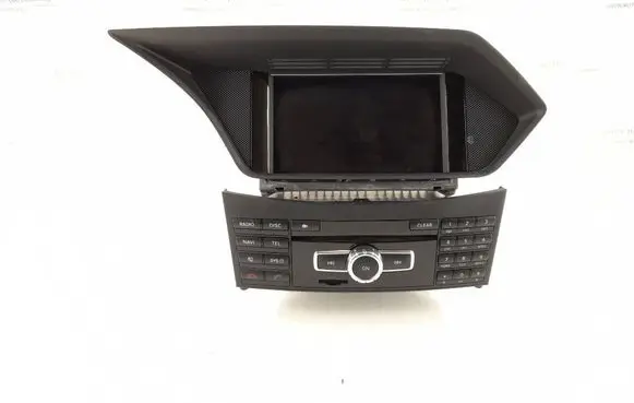 Mercedes-Benz E W212 Radio/CD/DVD/GPS head unit 2129012504 2126801436