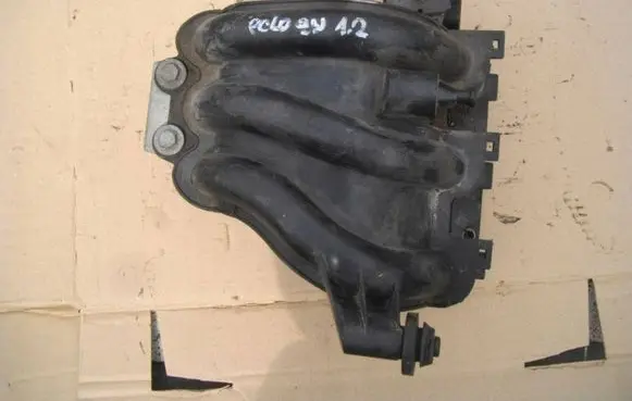 Volkswagen Polo Intake manifold 03d129743d