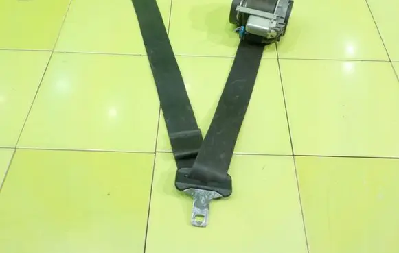 Renault Megane III Front seatbelt PRZOD BEZPIECZENSTWA
