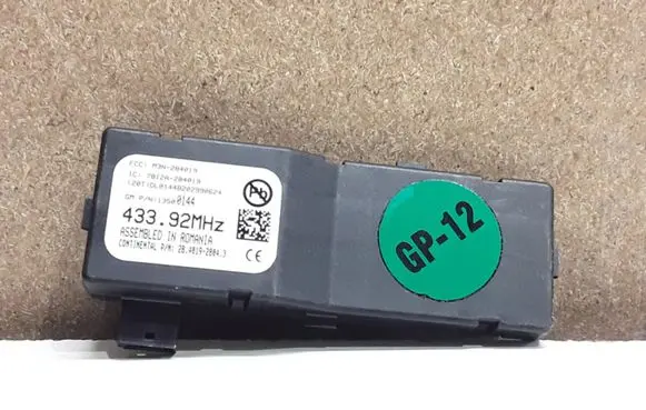 Opel Astra J Aerial antenna amplifier 13500144
