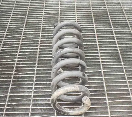 Maserati Quattroporte Rear coil spring 670009377