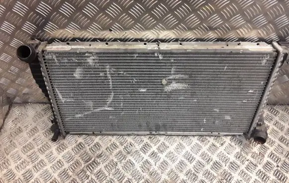 BMW 7 E38 Coolant radiator