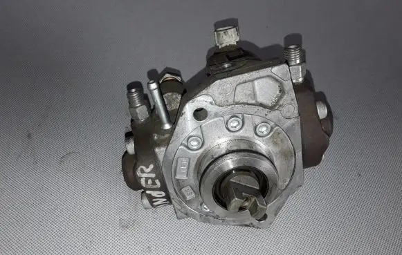 Mitsubishi Outlander Fuel injection high pressure pump 1460A043