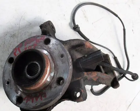 Peugeot 207 Front wheel hub spindle knuckle