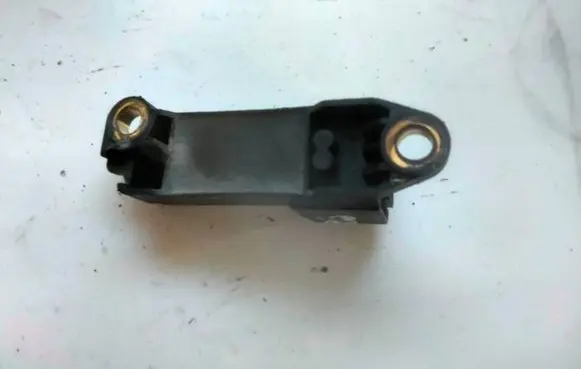 Audi A3 S3 8L Airbag deployment crash/impact sensor 8L0959643C 002309046YY7N 065100801