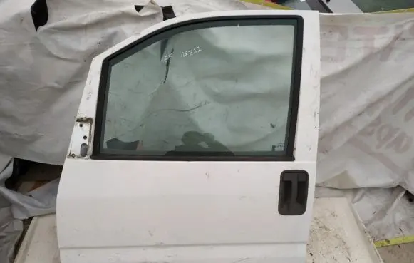 Peugeot Expert Front door