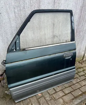 Mitsubishi Pajero Front door 