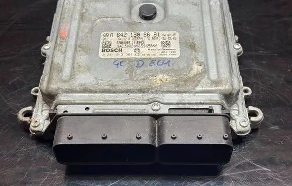 Mercedes-Benz Sprinter W906 Engine control unit/module A6421506691 0281013384